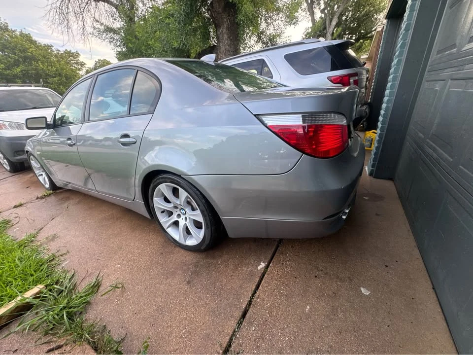 2004 BMW E60 545i & 550i Sedan - Image 8 of 14
