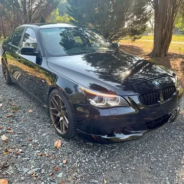 2004 BMW 5 Series 545i Sedan 4D