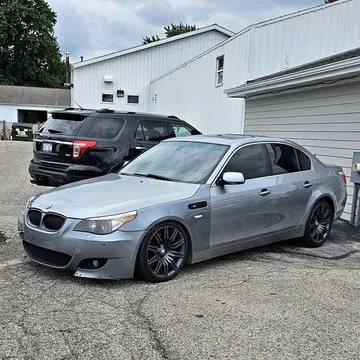 2004 BMW 5 Series 545i Sedan 4D