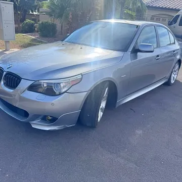 2004 BMW 5 Series 545i Sedan 4D