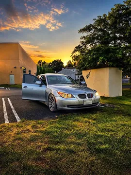2004 BMW 5 Series 545i Sedan 4D