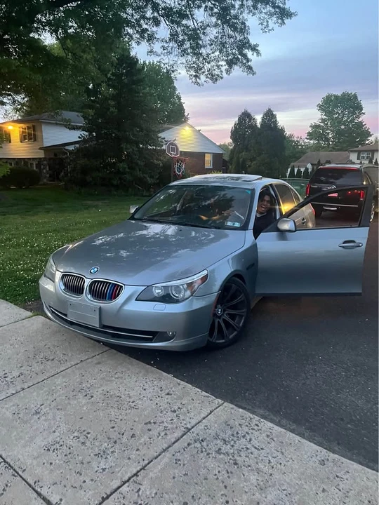 2004 BMW E60 545i & 550i Sedan - Image 4 of 4