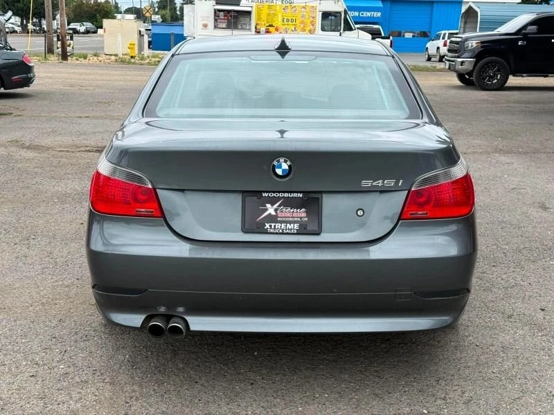 2004 BMW E60 545i & 550i Sedan - Image 5 of 15