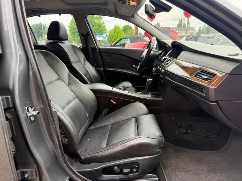 2004 BMW E60 545i & 550i Sedan - Image 12 of 15