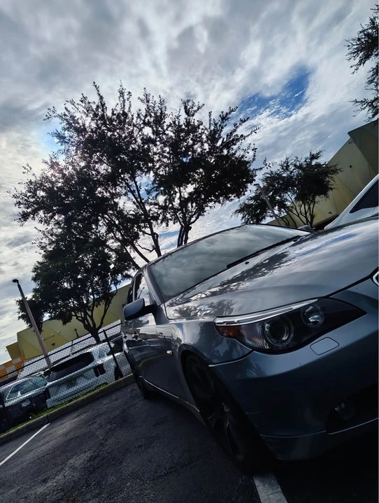 2004 BMW E60 545i & 550i Sedan - Image 4 of 9