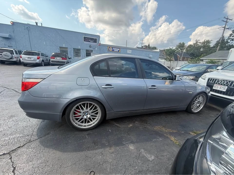 2004 BMW E60 545i & 550i Sedan - Image 8 of 13