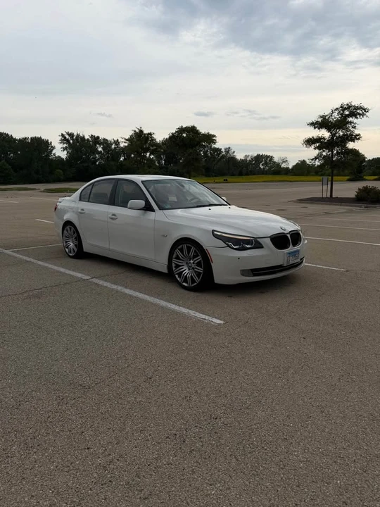 2004 BMW E60 545i & 550i Sedan - Image 7 of 13