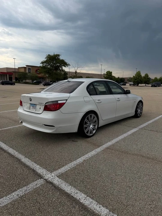 2004 BMW E60 545i & 550i Sedan - Image 5 of 13
