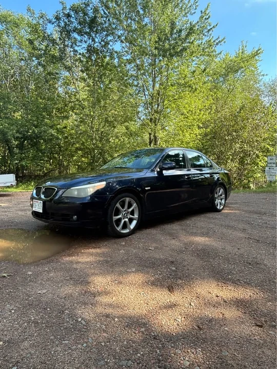 2004 BMW E60 545i & 550i Sedan - Image 2 of 17