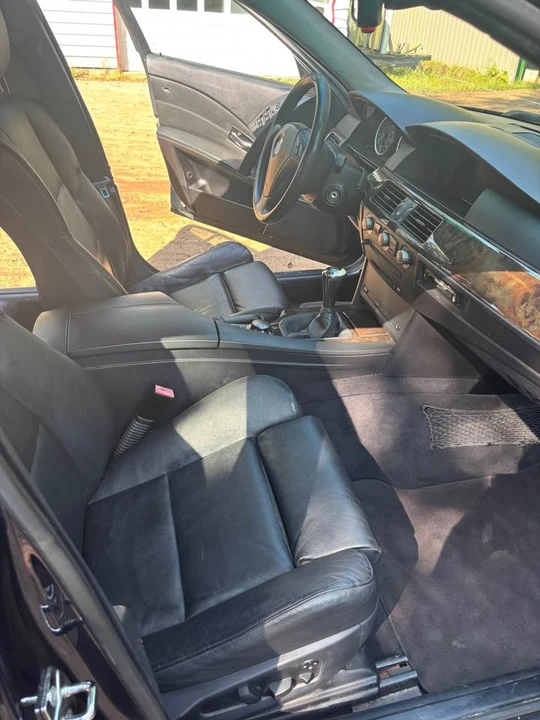 2004 BMW E60 545i & 550i Sedan - Image 15 of 17