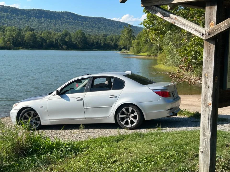 2004 BMW E60 545i & 550i Sedan - Image 5 of 6