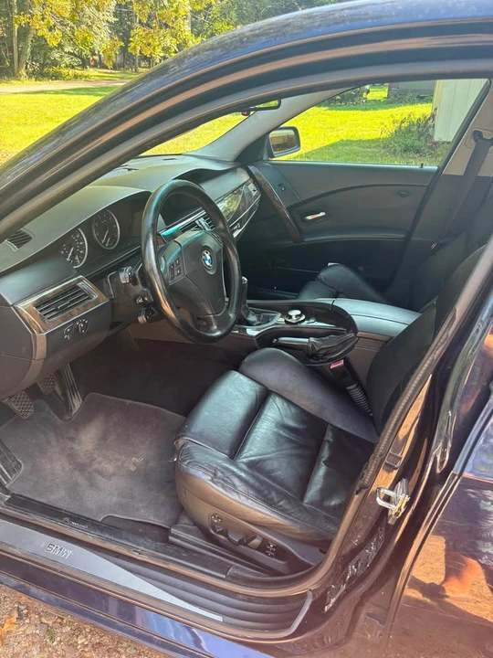 2004 BMW E60 545i & 550i Sedan - Image 8 of 17