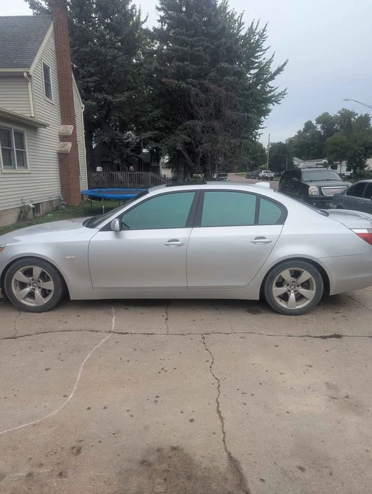 2004 BMW E60 545i & 550i Sedan - Image 4 of 9