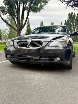 2004 BMW 5 Series 545i Sedan 4D