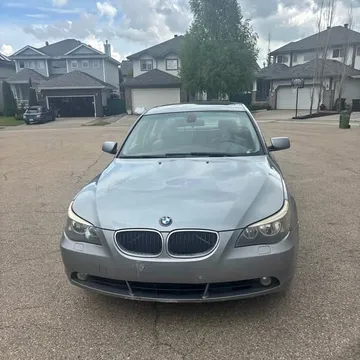 2004 BMW 525i