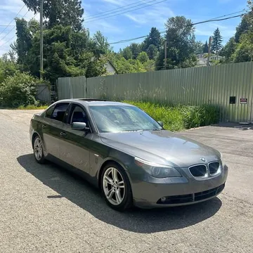 2004 BMW 530i