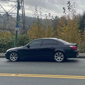 2004 BMW 545i