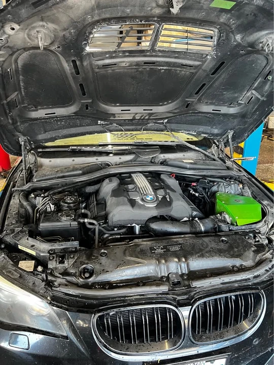 2004 BMW E60 5 Series Sedan - Image 9 of 16