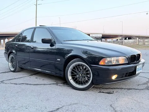 2004 BMW 530i