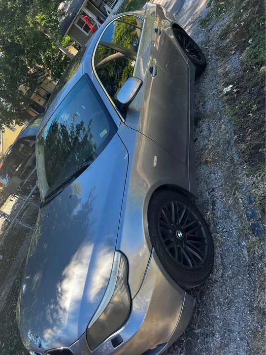 2004 BMW E60 5 Series Sedan - Image 2 of 2