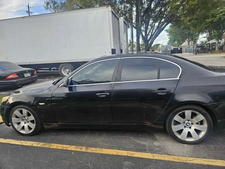 2004 BMW E60 5 Series Sedan - Image 2 of 4