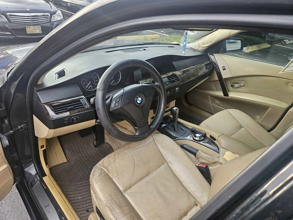 2004 BMW E60 5 Series Sedan - Image 3 of 4