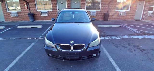 2004 BMW 525i Sedan