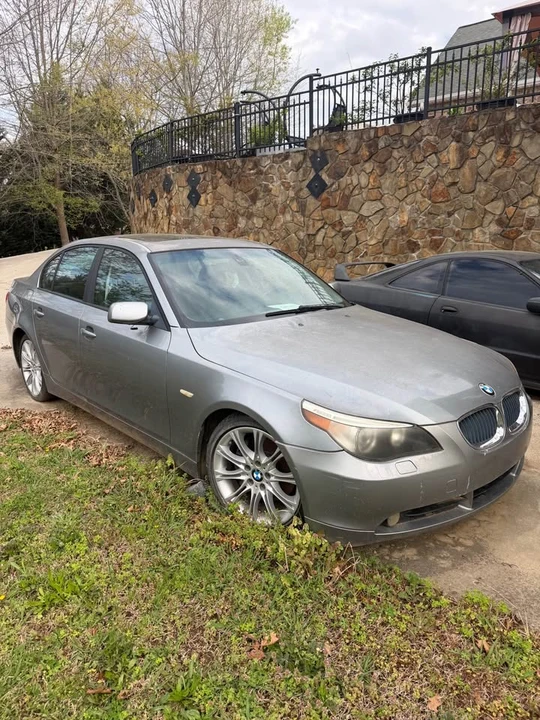 2004 BMW E60 5 Series Sedan - Image 2 of 4