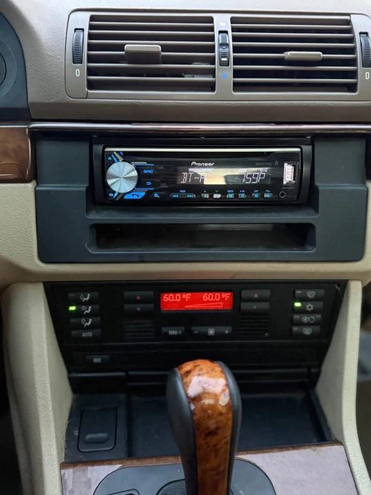 2004 BMW E60 5 Series Sedan - Image 10 of 12