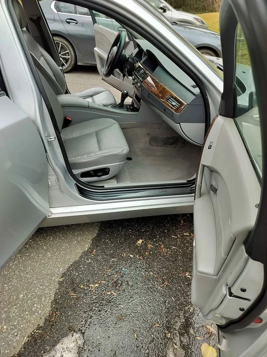 2004 BMW E60 5 Series Sedan - Image 7 of 20