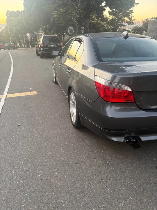 2004 BMW E60 5 Series Sedan - Image 2 of 4