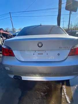 2004 BMW 530i Sedan