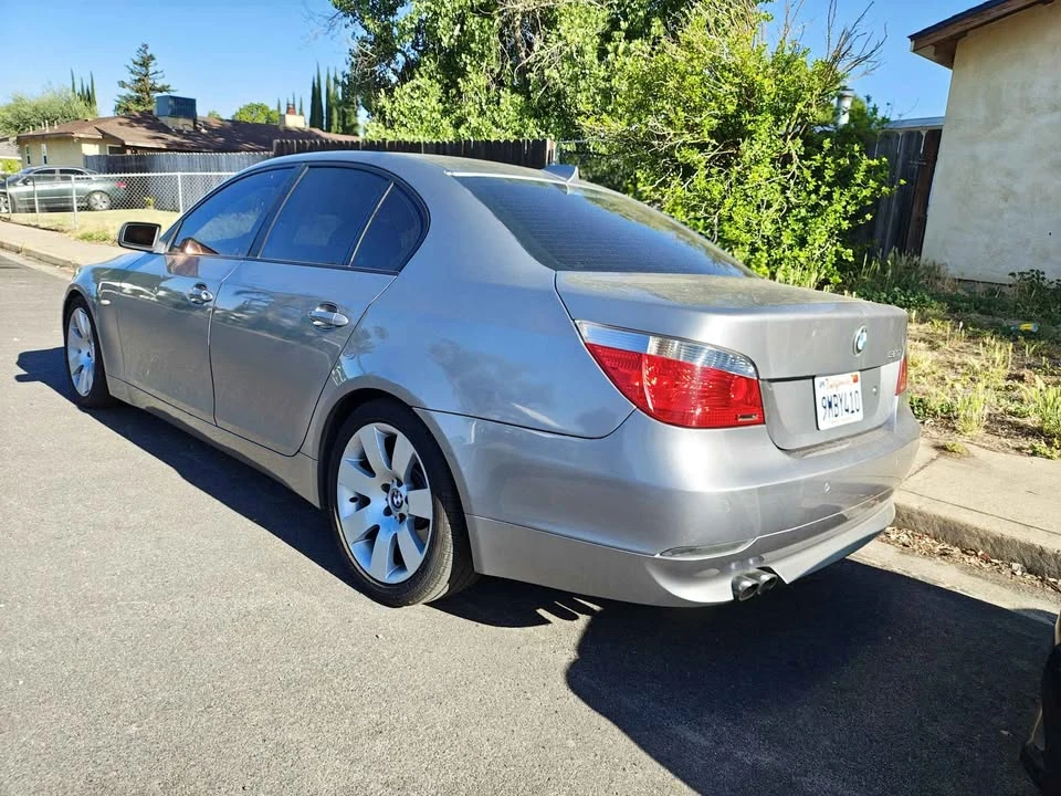 2004 BMW E60 5 Series Sedan - Image 3 of 4
