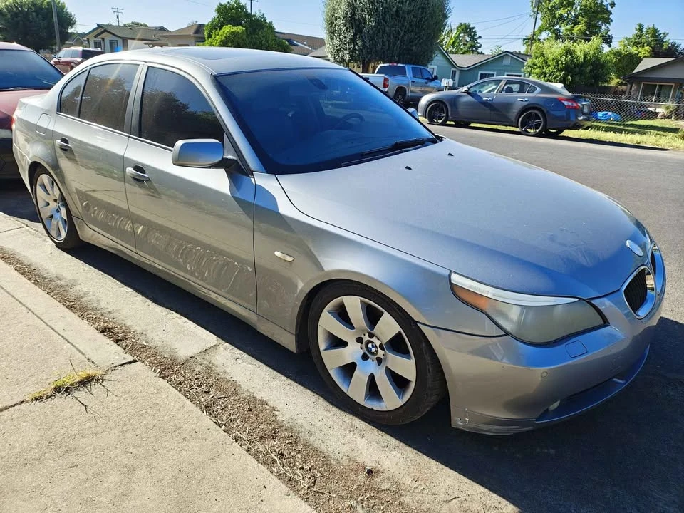 2004 BMW E60 5 Series Sedan - Image 2 of 4