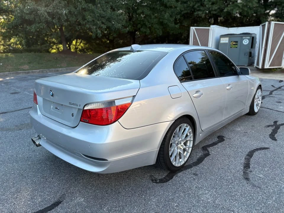 2004 BMW E60 545i & 550i Sedan - Image 5 of 9