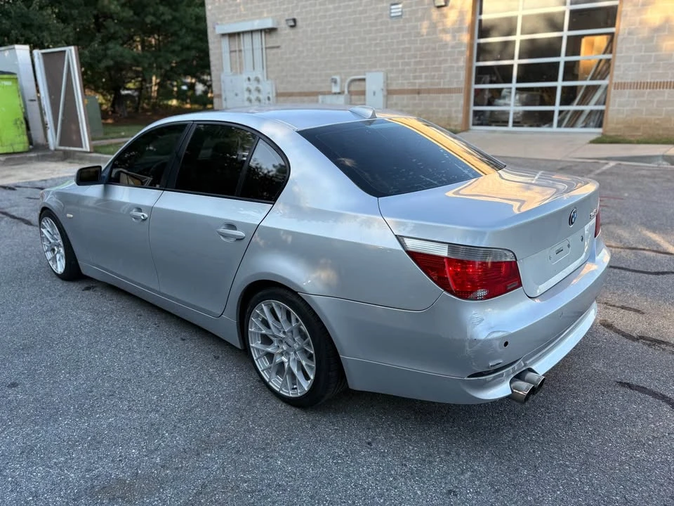 2004 BMW E60 545i & 550i Sedan - Image 6 of 9