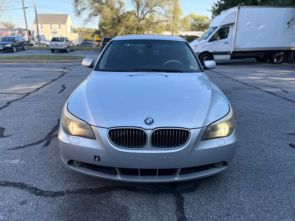 2004 BMW E60 545i & 550i Sedan - Image 3 of 9