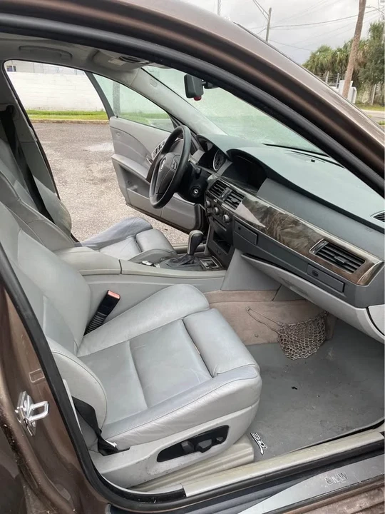 2004 BMW E60 545i & 550i Sedan - Image 4 of 13