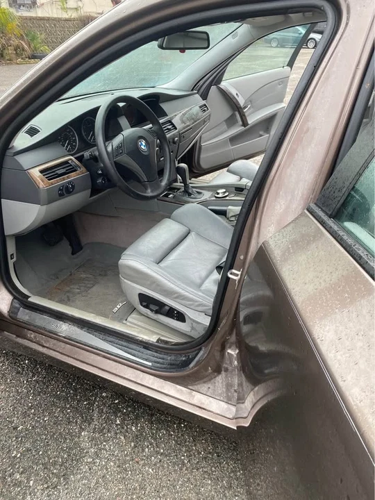 2004 BMW E60 545i & 550i Sedan - Image 7 of 13