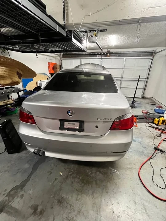 2004 BMW E60 545i & 550i Sedan - Image 5 of 9