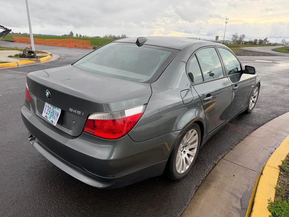2004 BMW E60 545i & 550i Sedan - Image 5 of 9