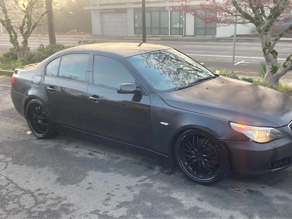 2004 BMW E60 545i & 550i Sedan - Image 2 of 15