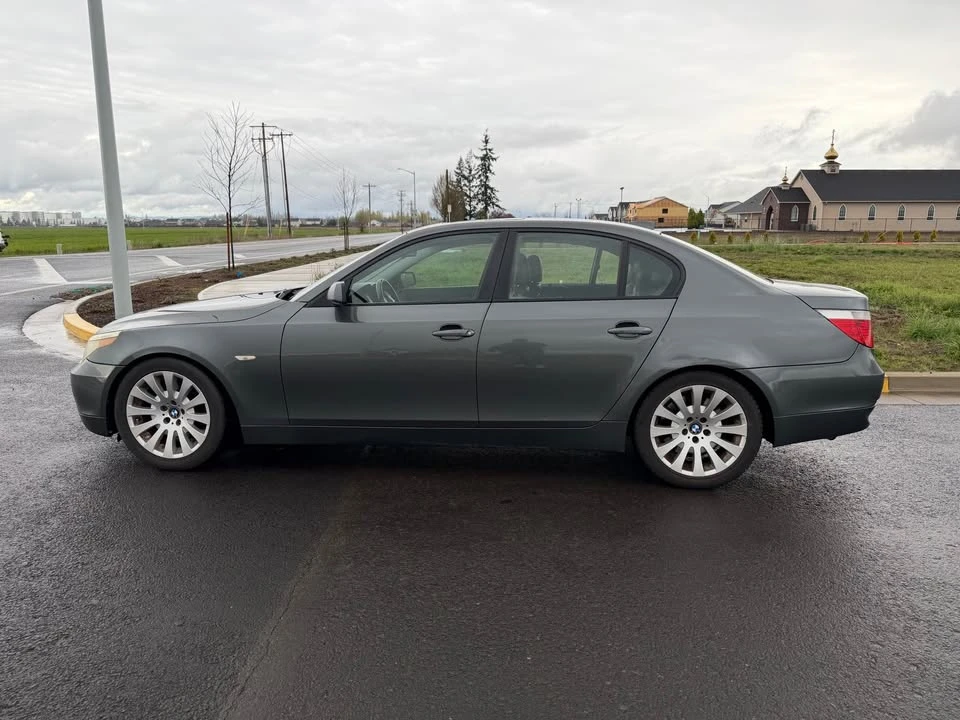 2004 BMW E60 545i & 550i Sedan - Image 2 of 9