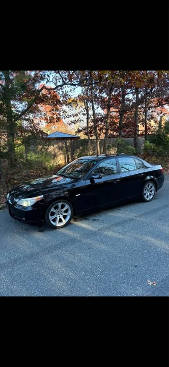 2004 BMW E60 545i & 550i Sedan - Image 8 of 16
