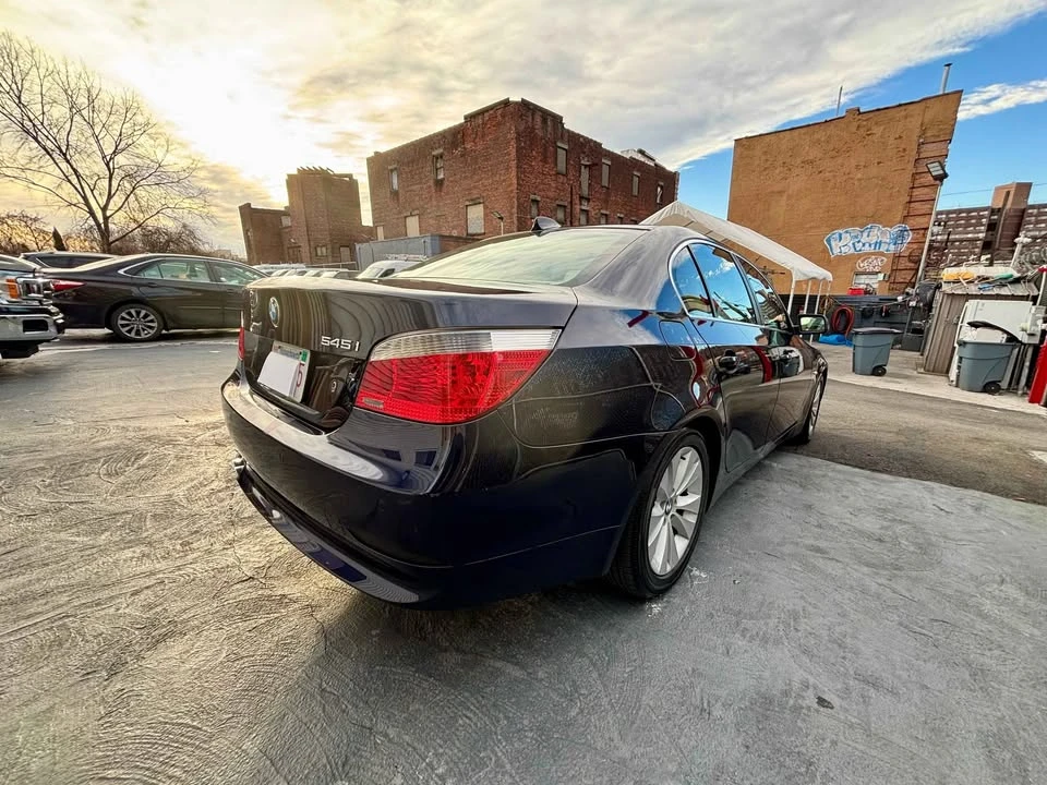 2004 BMW E60 545i & 550i Sedan - Image 14 of 18