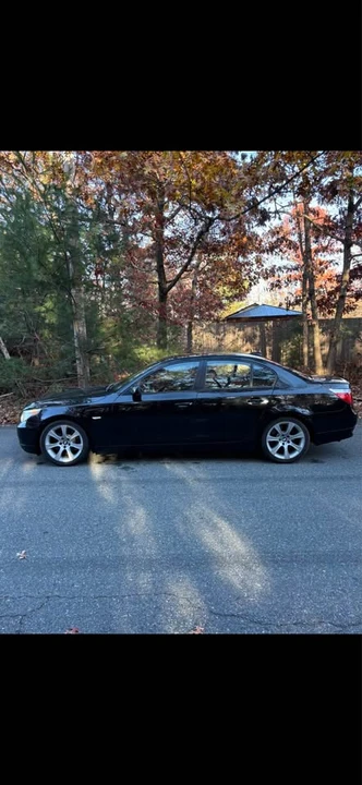 2004 BMW E60 545i & 550i Sedan - Image 10 of 16