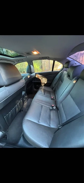 2004 BMW E60 545i & 550i Sedan - Image 13 of 16