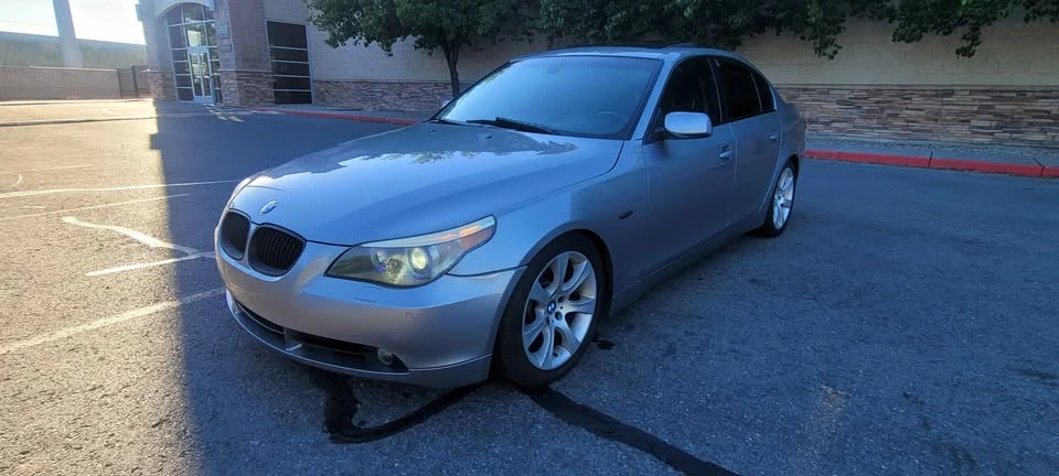 2004 BMW E60 545i & 550i Sedan - Image 2 of 18