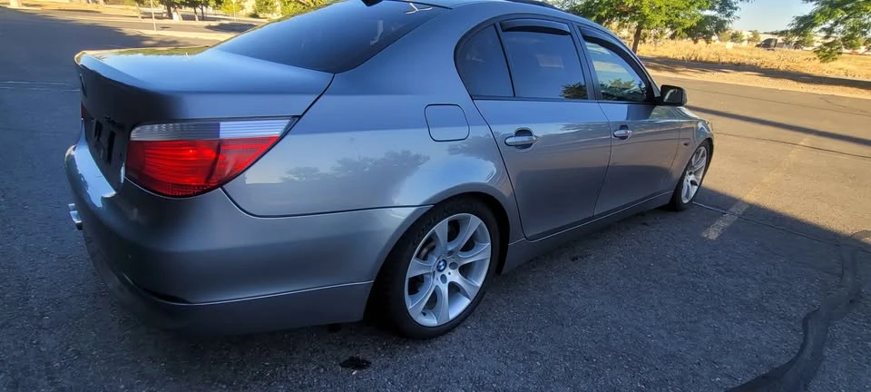 2004 BMW E60 545i & 550i Sedan - Image 5 of 18