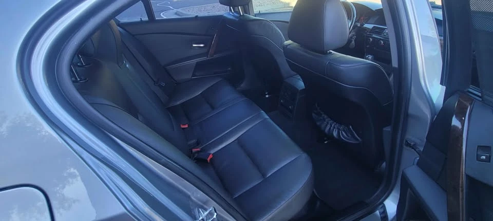 2004 BMW E60 545i & 550i Sedan - Image 7 of 18